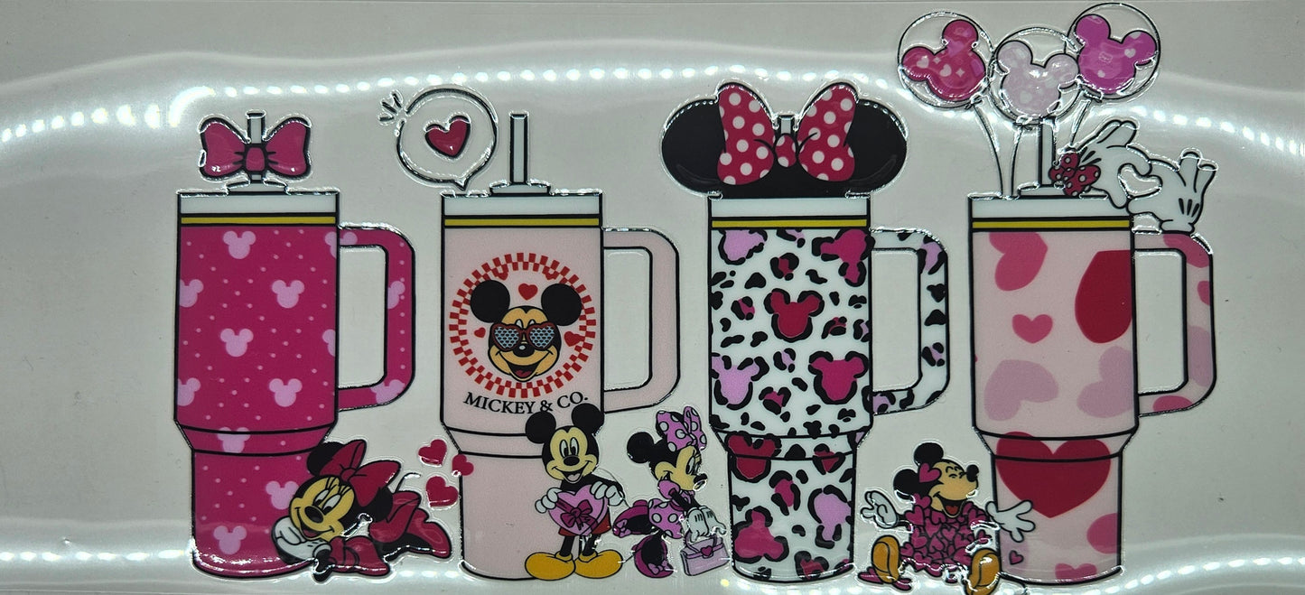 Minnie & Mickey Love