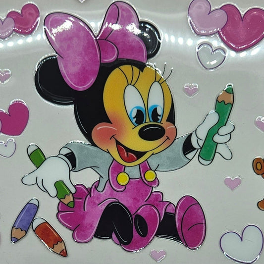 Minnie with Hearts and Crayons
